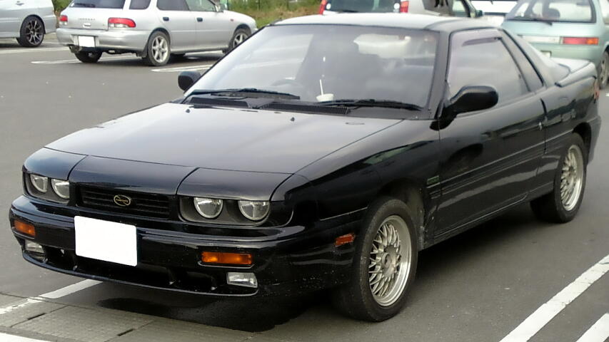 1990-1993_Isuzu_Piazza_01.jpg