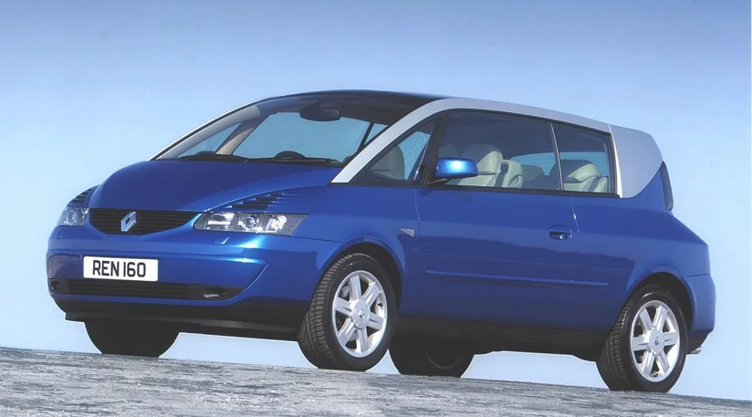 1RenaultAvantime.webp