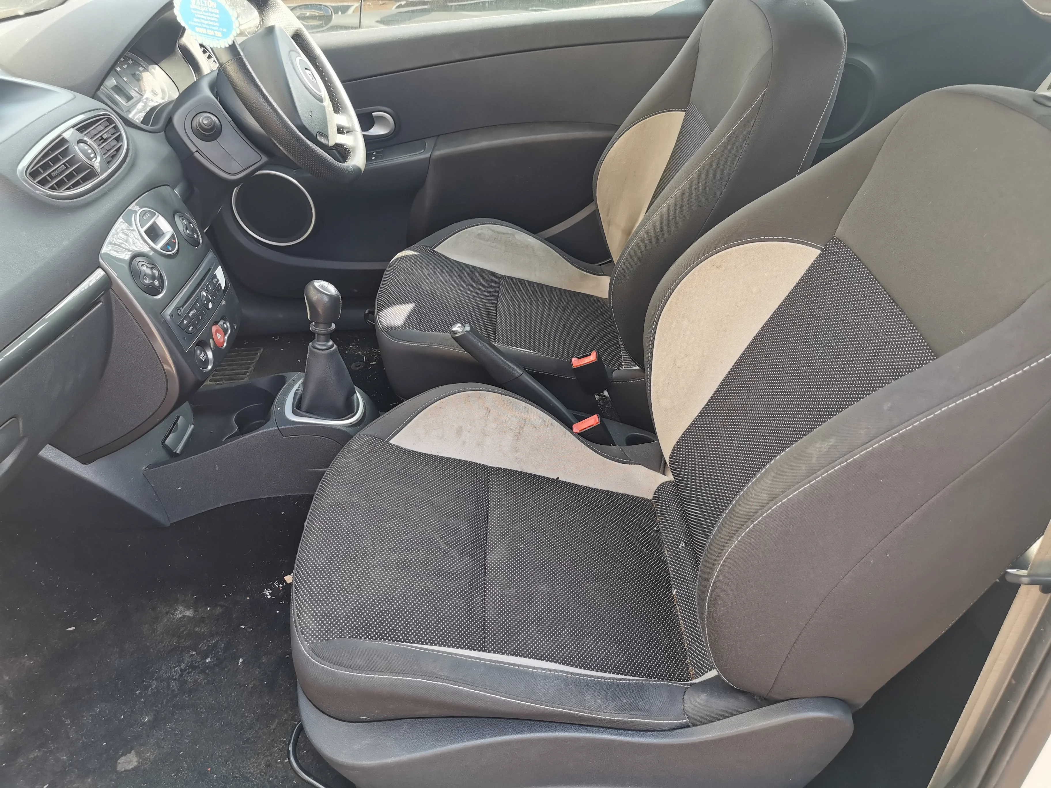 200 interior  (2).webp