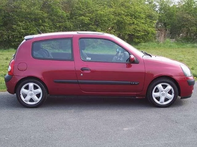 2002clio1.webp