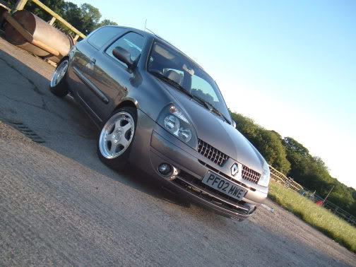 2004_0529clio0113.jpg