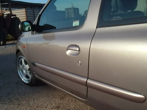 2004_0529clio0116.webp