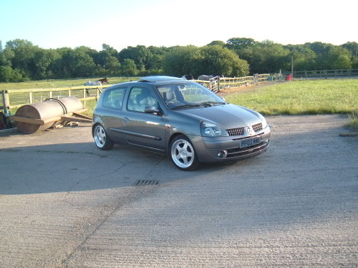 2004_0529clio0118.jpg