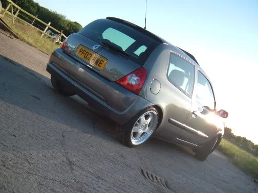 2004_0529clio0125.webp