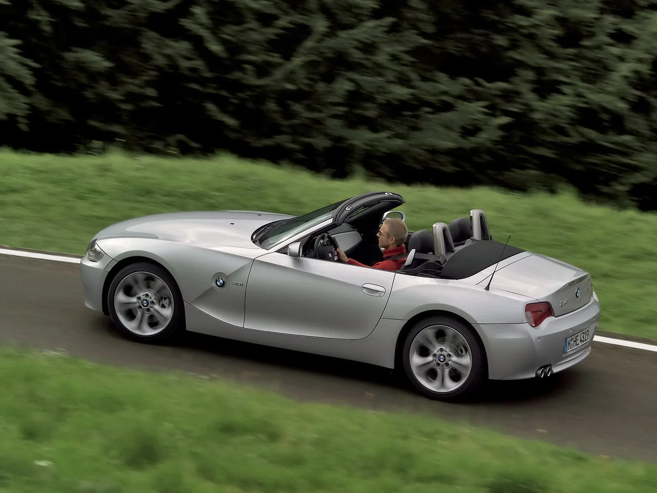 2006-BMW-Z4-M-Roadster-Silver-RS-Speed-1280x960.webp
