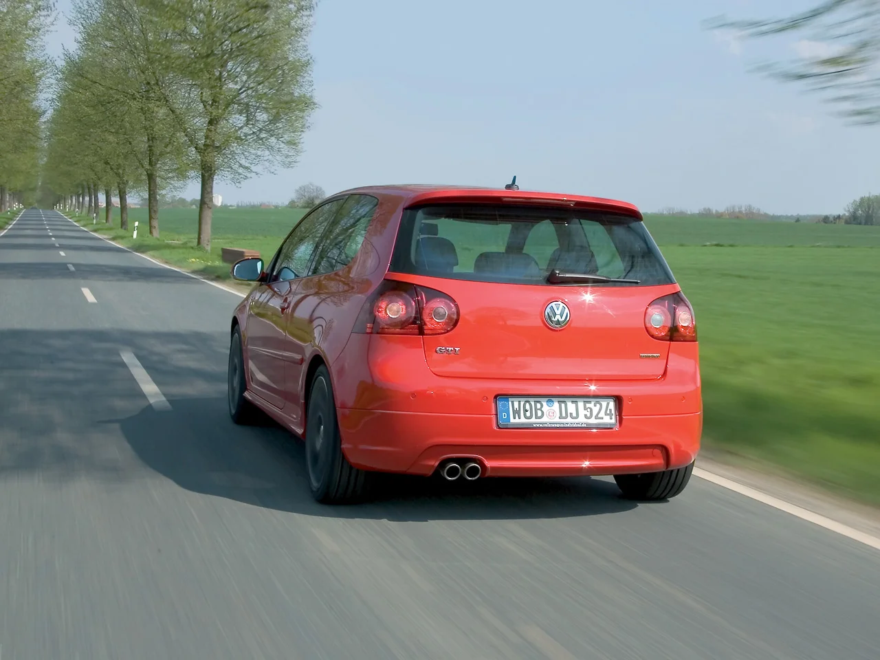 2006-Volkswagen-Golf-GTI-Edition-30-RA-1280x960.webp