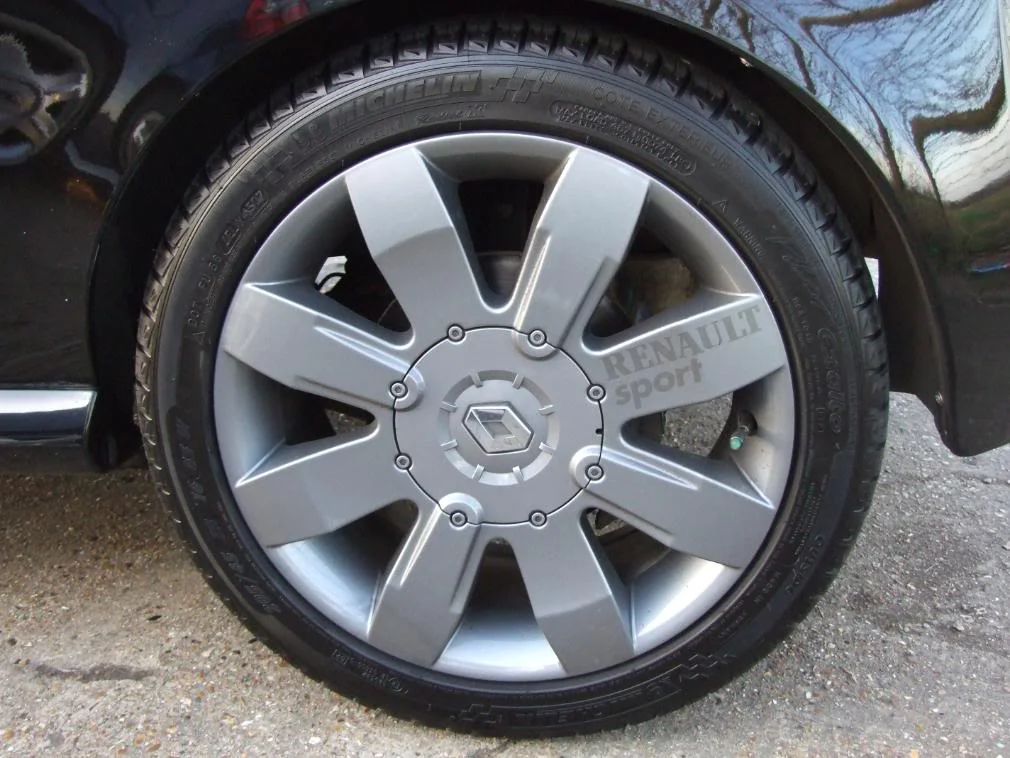 2008_0127Cliosport01080074.webp