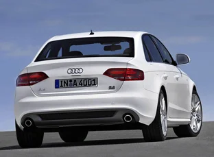 2008_Audi_A4_S_Line_back.webp