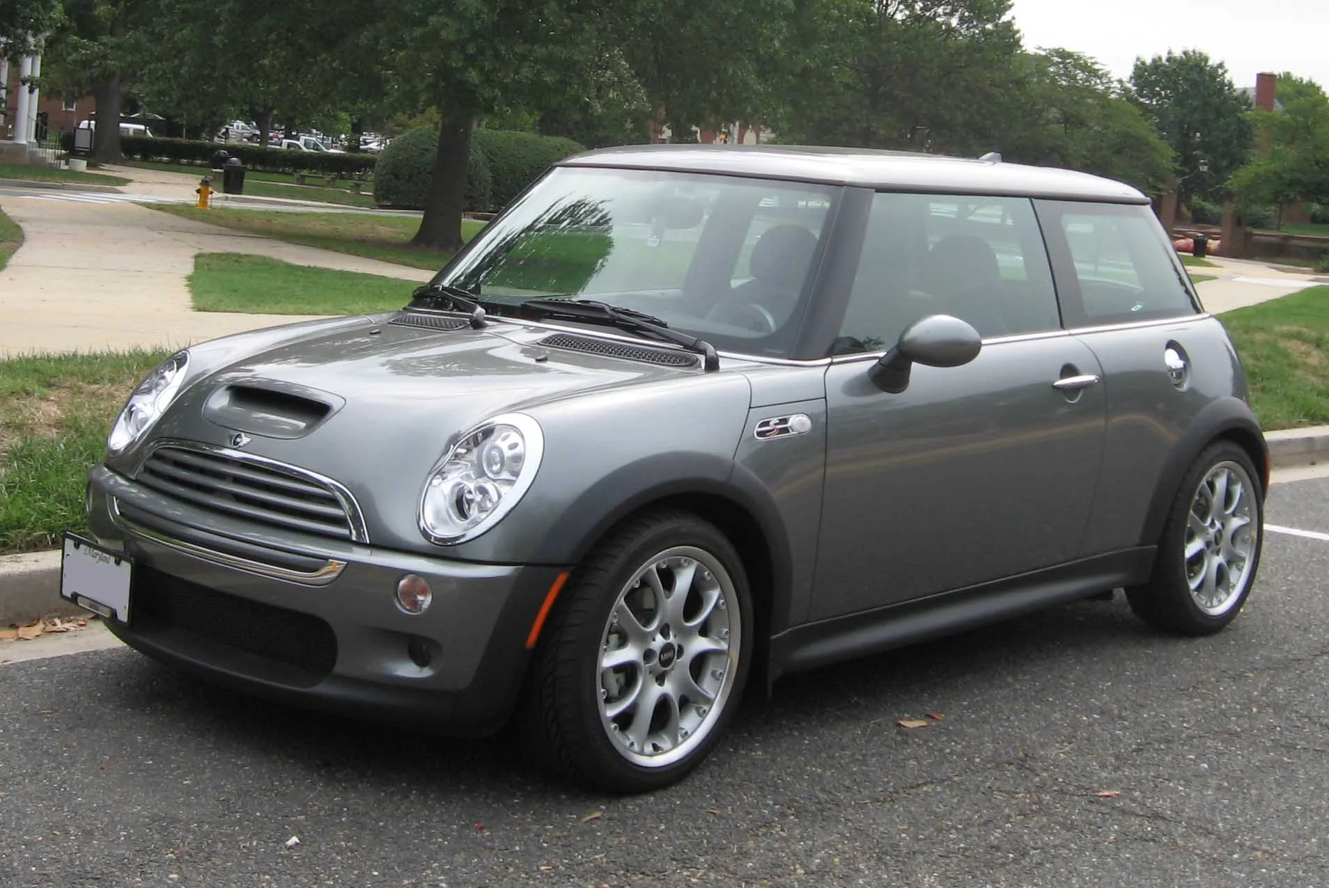 20090327031940!1st-Mini-Cooper-S.webp