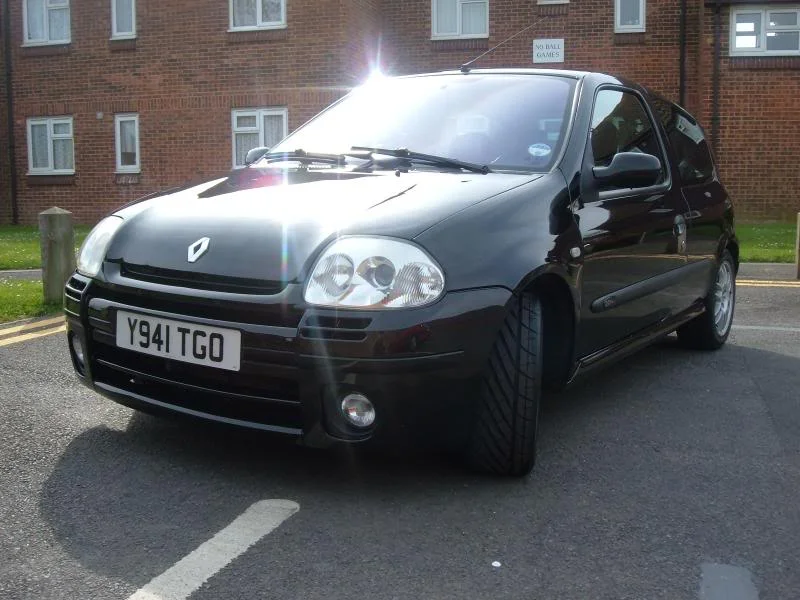 2009_0504clio0005.webp