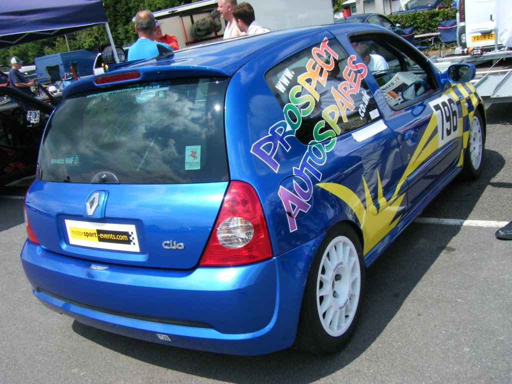 2009_0627castlecombe0038.jpg