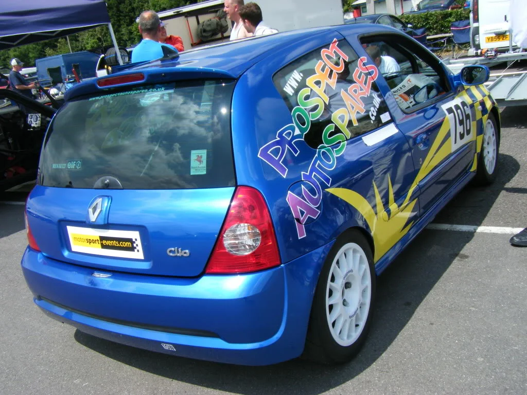 2009_0627castlecombe0038.webp
