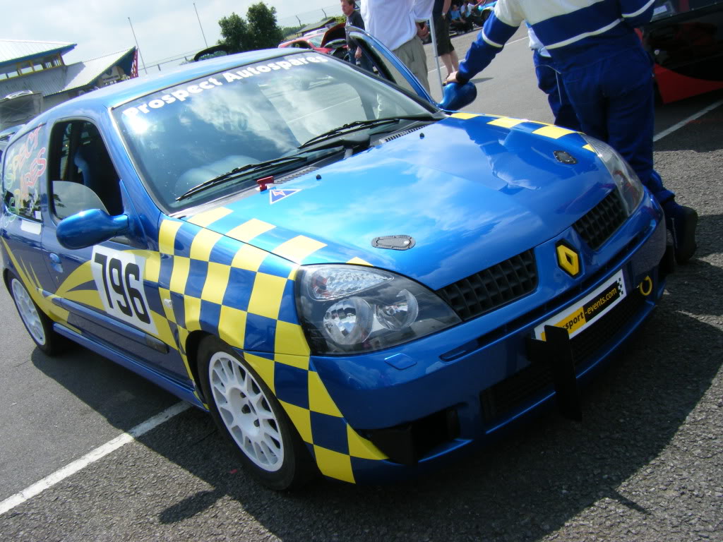2009_0627castlecombe0039.jpg