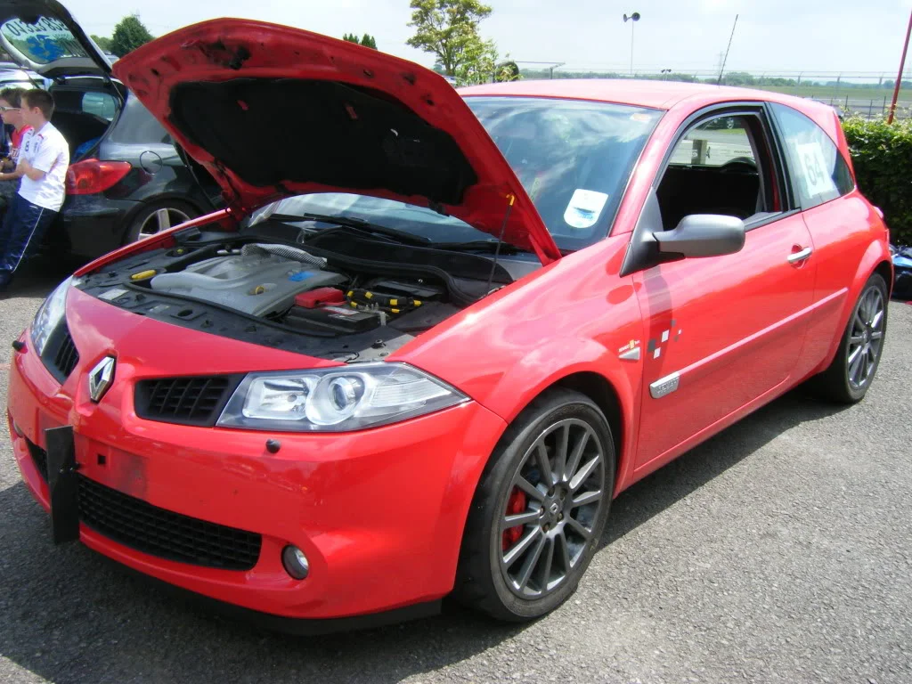 2009_0627castlecombe0040.webp