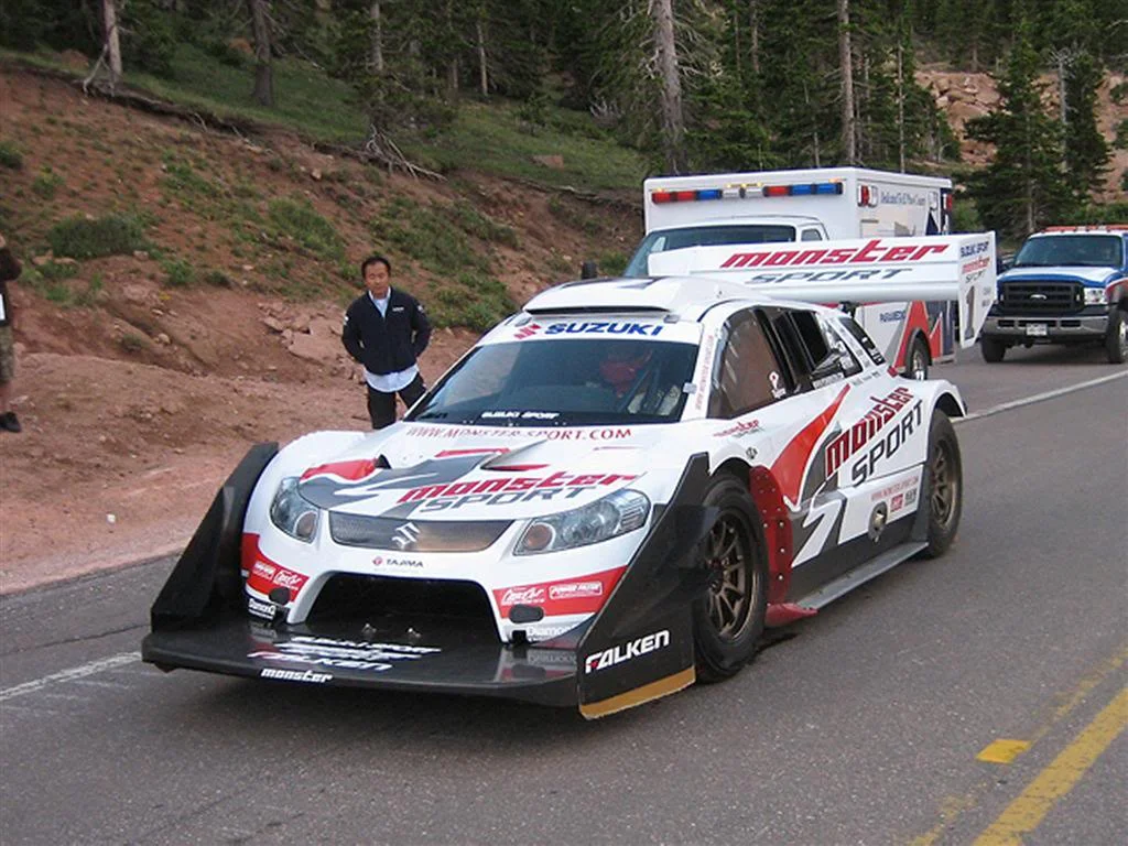 2010-Suzuki-Sport-SX4-Monster-04-1024.webp
