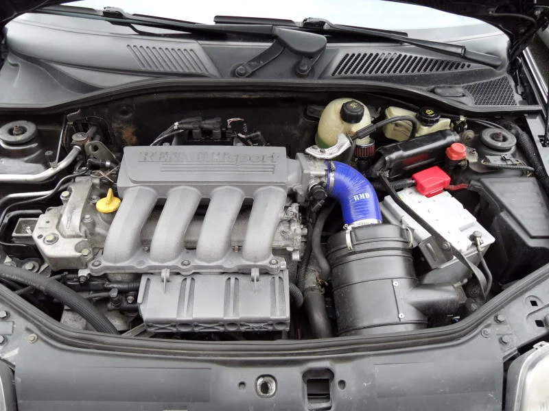 2010_0227dashengine0004.webp