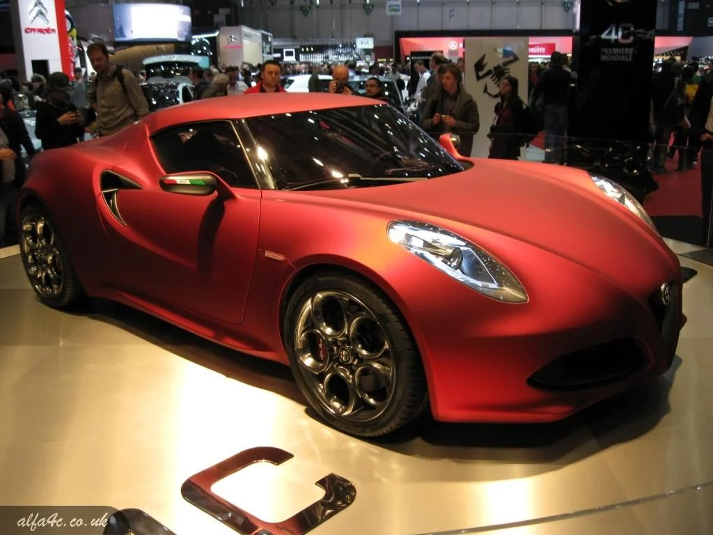 2011-03-04_autosalon_genf_1272.webp