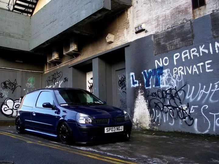 2011clio2.webp