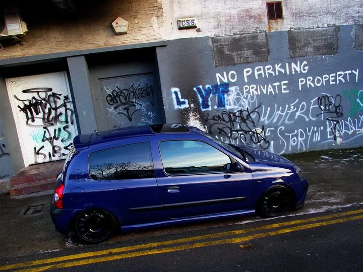 2011clioowww.webp