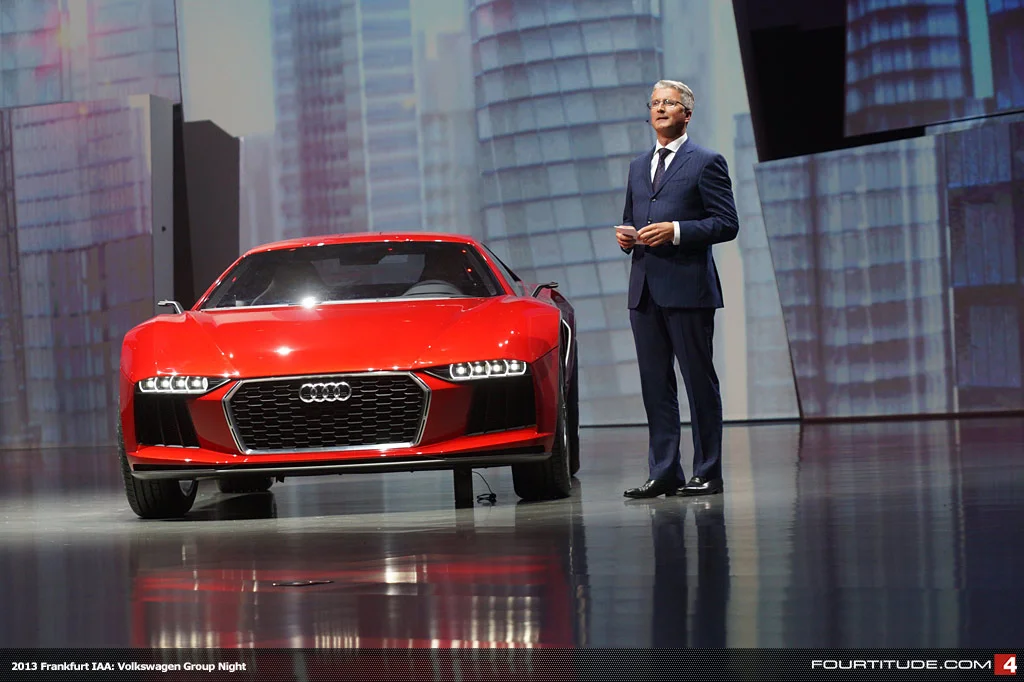 2013-frankfurt-iaa-volkswagen-group-night-167.webp