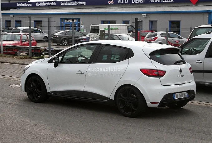 2013-renault-clio-iv-rs-210-spotted-undisguised-in-white-medium_5.webp