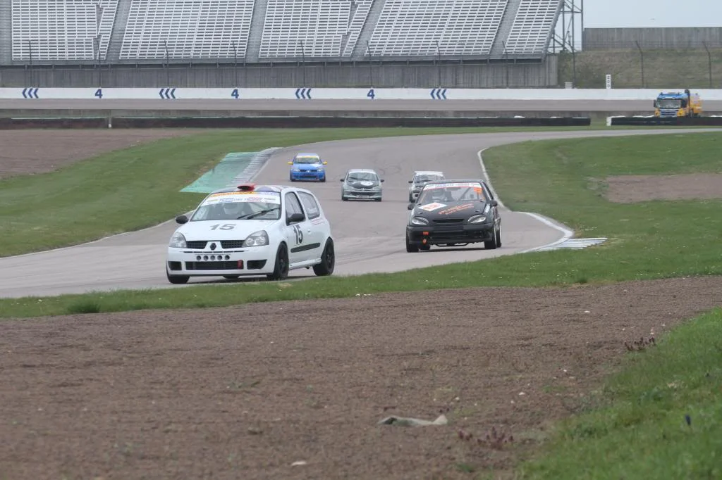 2014TricoloreRockinghamPractice58_zps78339ade.webp
