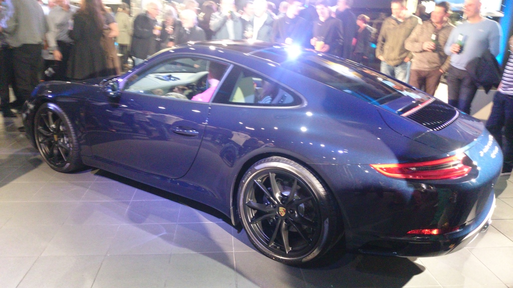 2015-12-10%2020.00.57_zps82atlpim.jpg