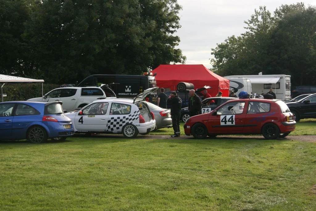 2015%20Castle%20Combe%20Paddock%2015_zpsifaaw1ru.webp