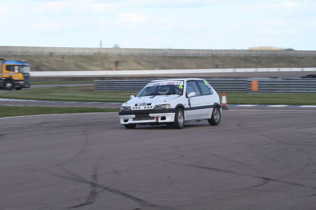 2015%20Rockingham%20Tricolore%20Hyundai%20Race%202%2056_zpsers0xviz.jpg