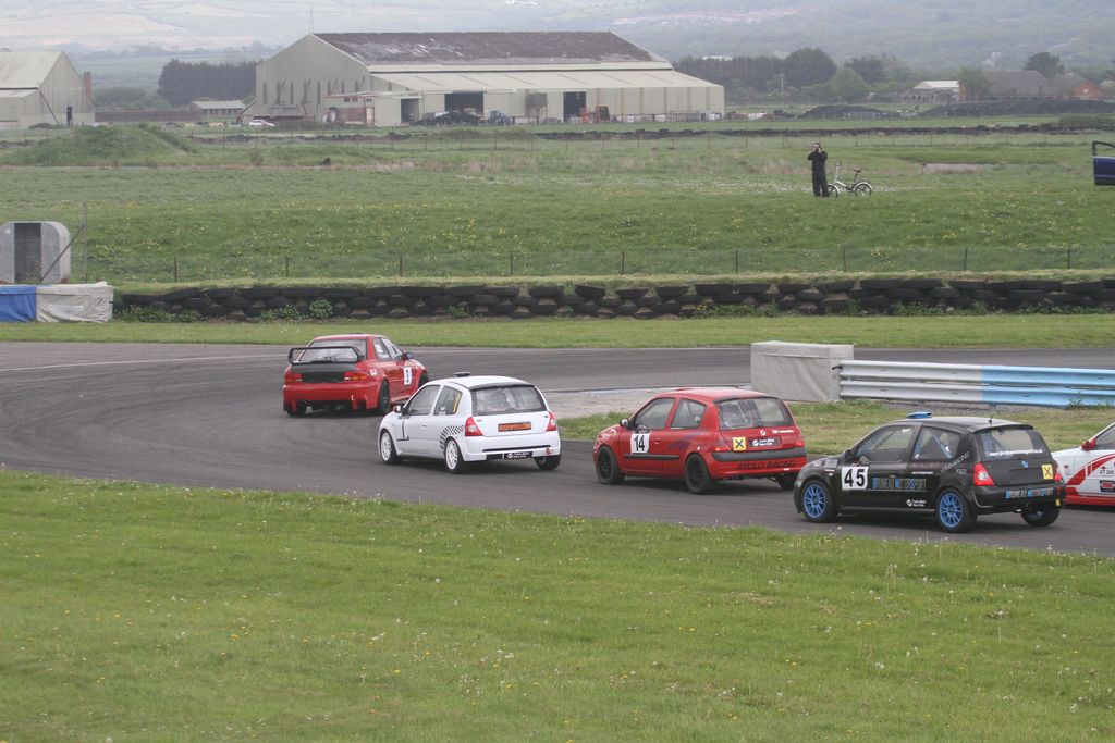 2016%20Nippon%20Pembrey%20Race%201%207_zpsifcu7ilj.jpg