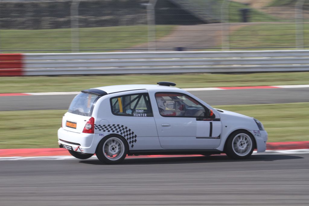 2016%20Silverstone%20Tricolore%20Practice%20102_zpsyaqkifof.jpg