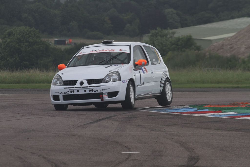 2016%20Thruxton%20Nippon%20Practice%20133_zpsbepnv5bf.jpg