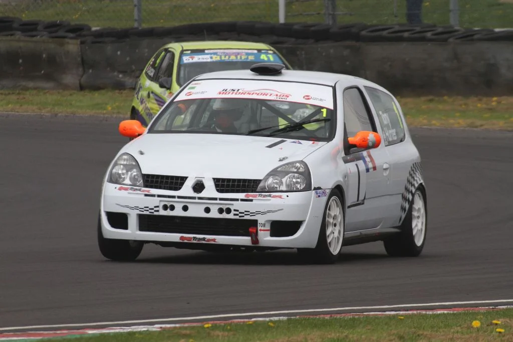 2017%20Castle%20Combe%20Nippon%20Race%201%2052_zpsa5xaf8dx.webp
