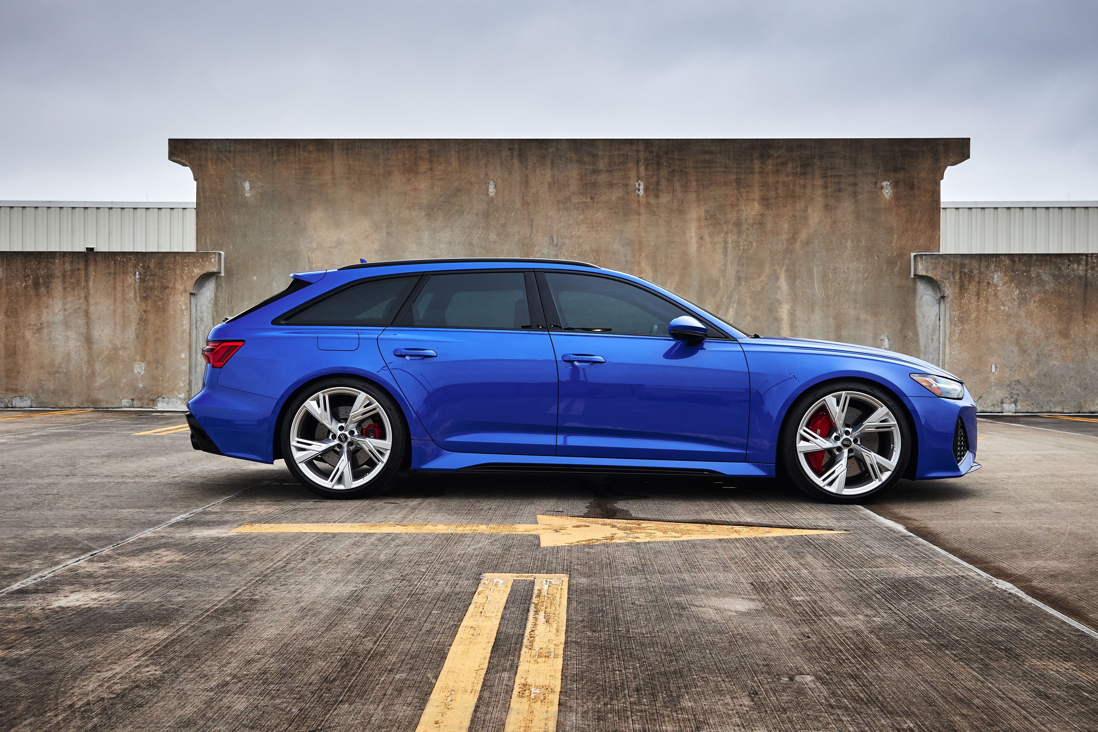 2021-audi-rs-6-avant-tribute-edition.jpeg