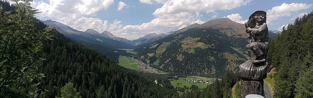 20685302780_97c6dd0f17_z.jpg