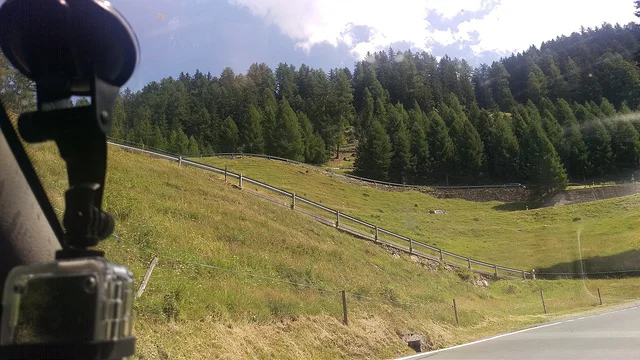 20847051416_d570f902c3_z.webp