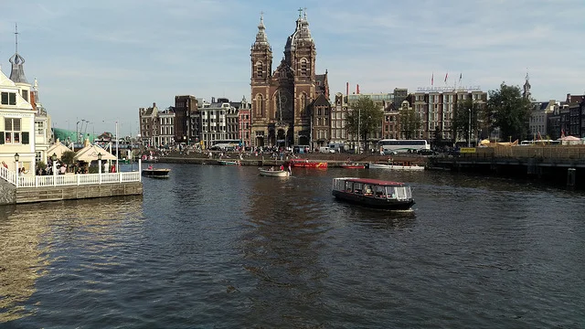 20879715621_c781d6c0ec_z.webp