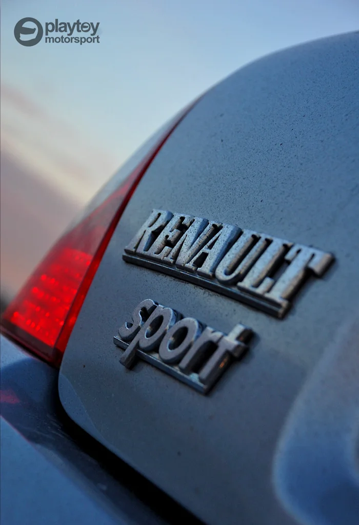 2105354181_b54c28e9c3_o.webp