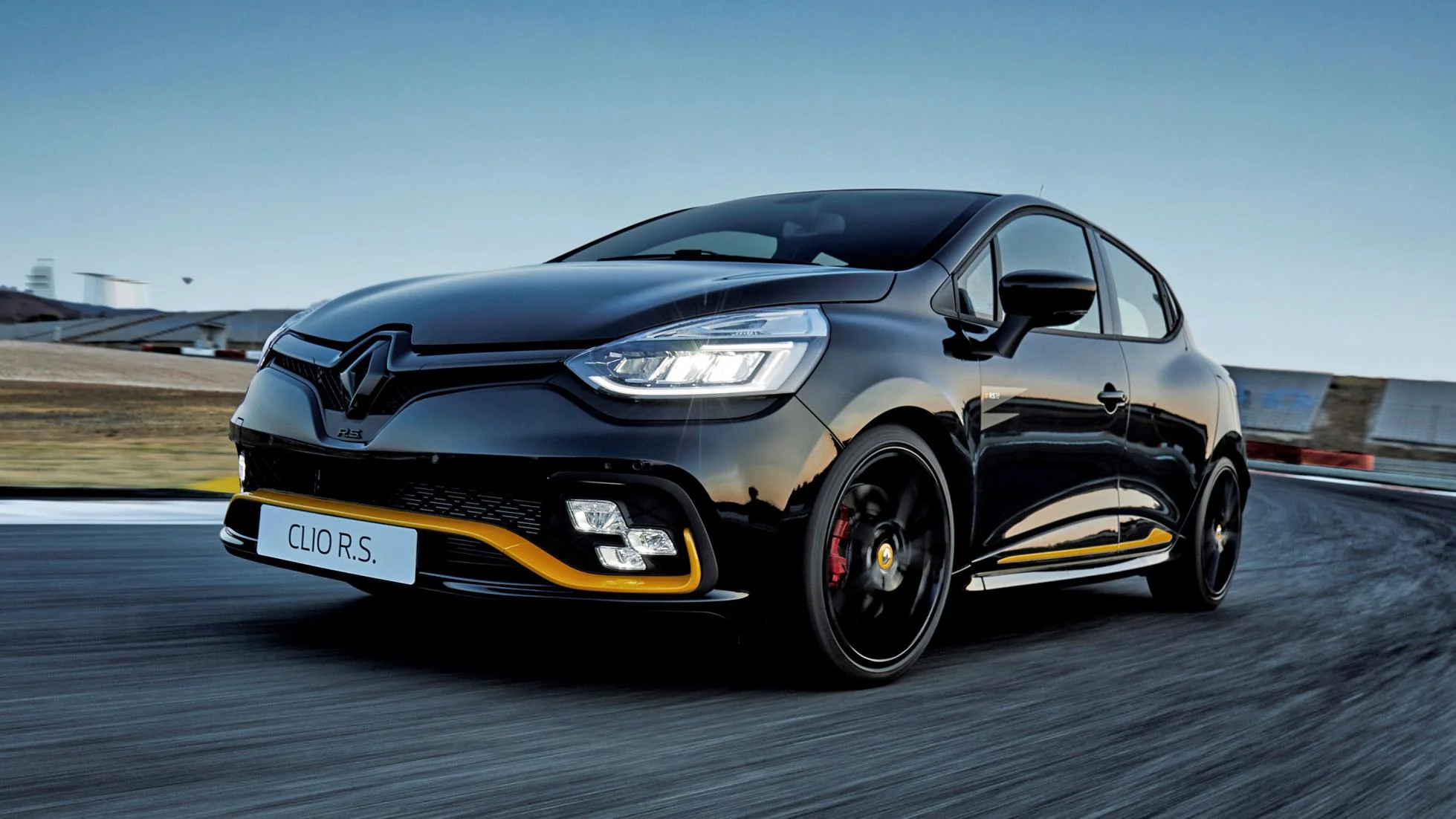 21202580_2018_renault_clio_r_s_18.webp