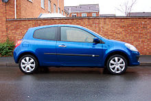 220px-Renault-Clio-Dynamique-S-138.jpg