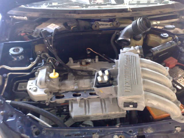 23042009260-1.webp
