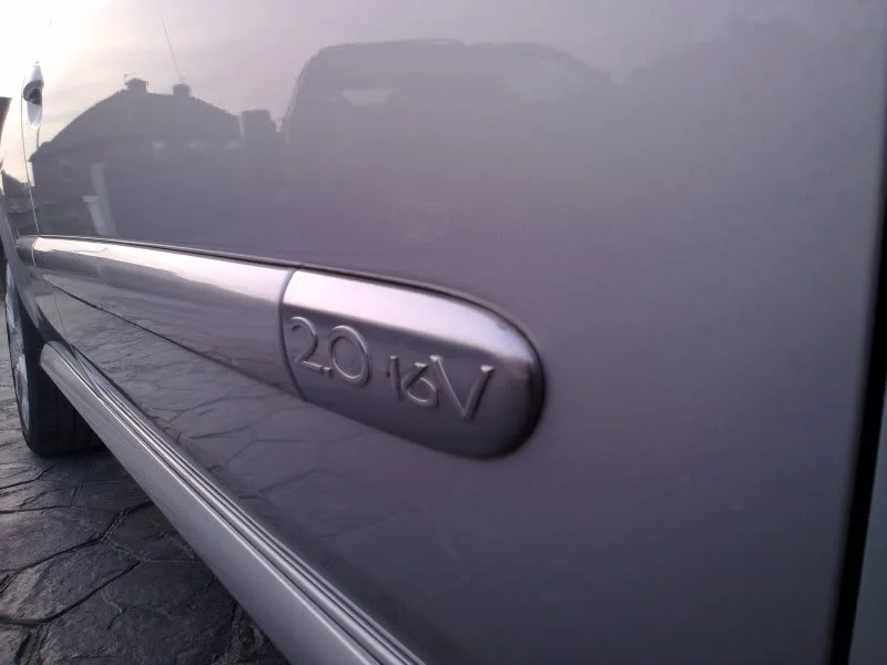 24042010201.webp