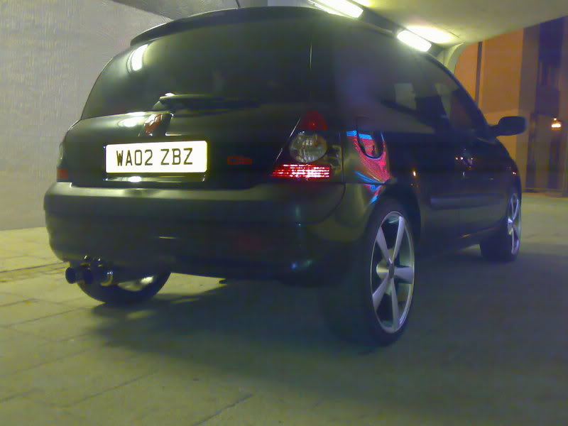 24122006018-1.jpg
