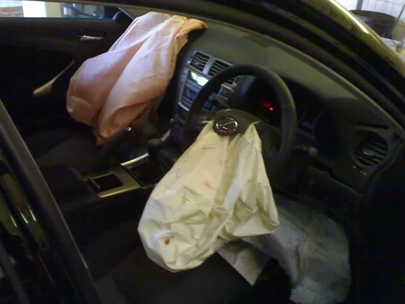 25112006400.webp