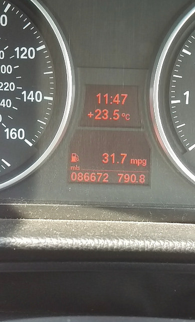 26304845104_46f8788b78_z.jpg