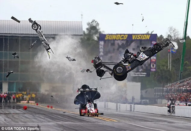 26A7018A00000578-2995320-image-a-15_1426387589770.webp