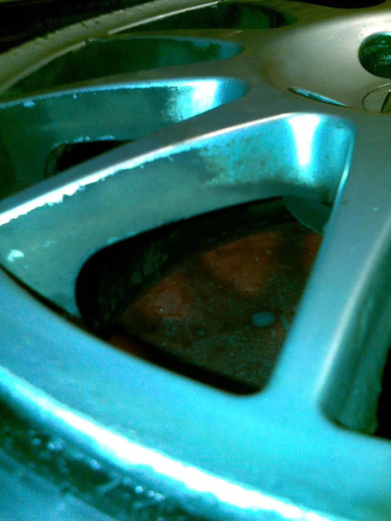 27112011005.webp