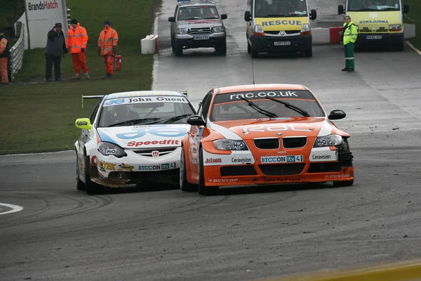 272493862_TL7Y9-M.webp