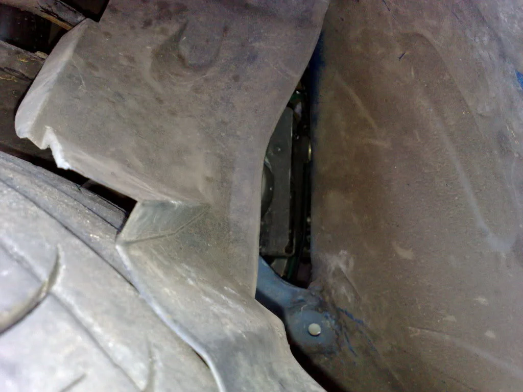 28042008169.webp