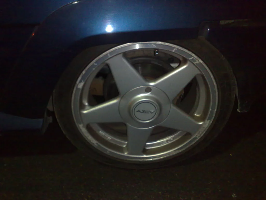 28082008292.webp